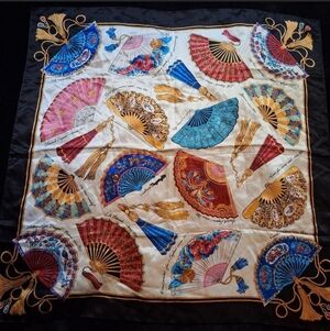 Vintage Avon Fans Of The World Shawl Scarf